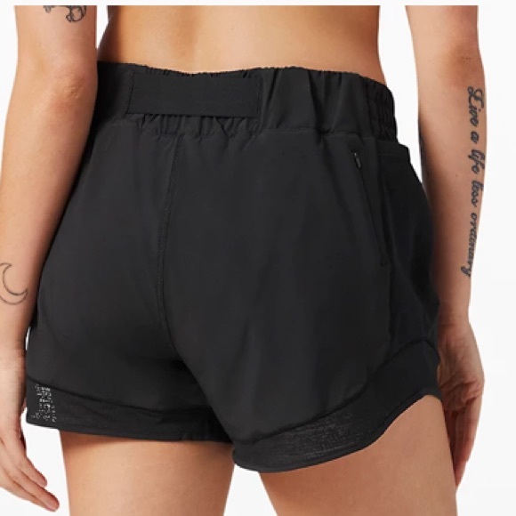 Lululemon Hotty Hot HR 4” * Mesh - Picture 4 of 7